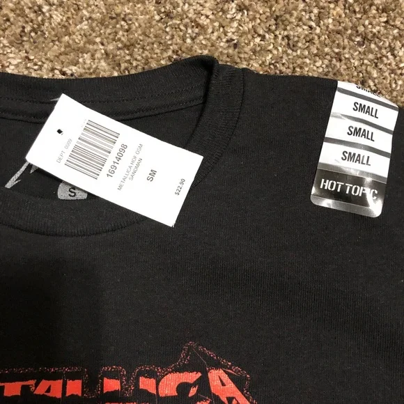 Metallica Black T-Shirt - Mens Small. NWT - Picture 3 of 4